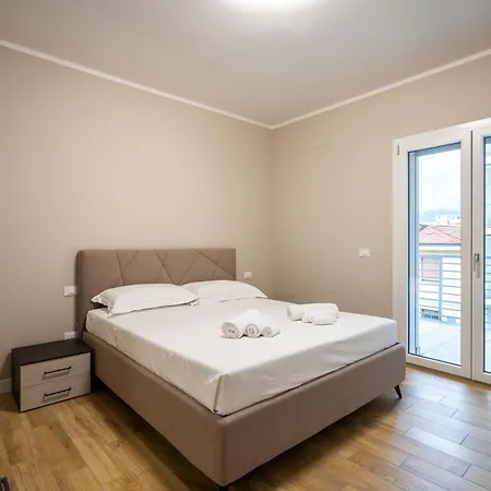 דירה Venovela Luxury Retreat - Private Free Parking פירנצה